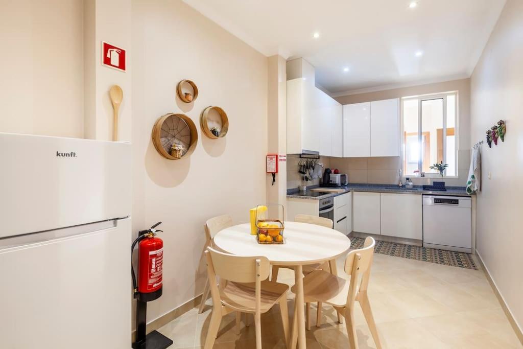 Charming 120M² In Historic Center Appartement Lamego Buitenkant foto
